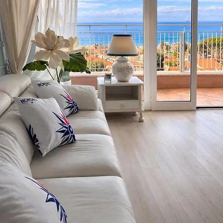 Due Passi Dal Cielo - Con Piscina Condominiale 1-6 Al 30-8 شقة آنسيو